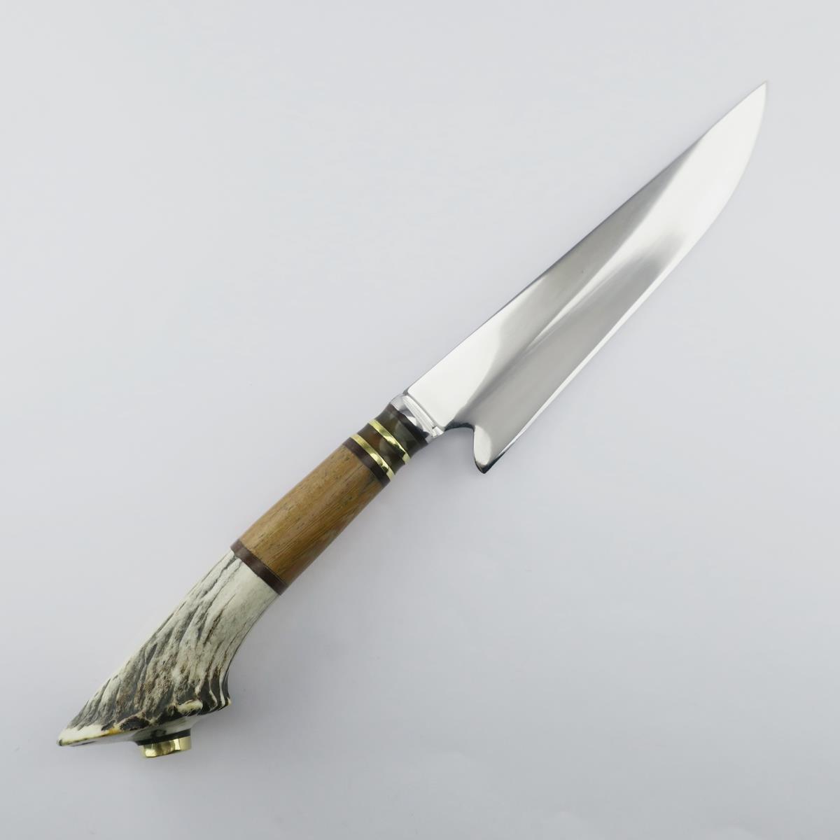 A high-quality 6.3-inch stainless steel knife featuring a polished blade and a unique handle made from natural deer antler, accented with wooden and brass rings. Ideal for outdoor enthusiasts and collectors seeking durable and aesthetically pleasing knives.